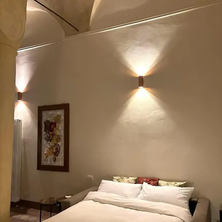 L'antica Colonna, In Centro Storico Πάρμα