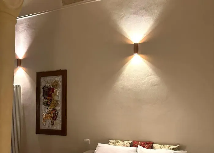 L'antica Colonna, In Centro Storico Парма